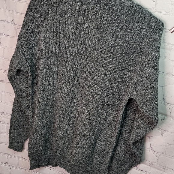 LE Tigre Classic Pullover Sweater XLT - Picture 7 of 10